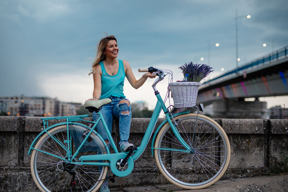 divvy bike exercise - Lady resting after biking